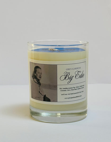 Photo Front view Big Edie Candle by Grey Gardens